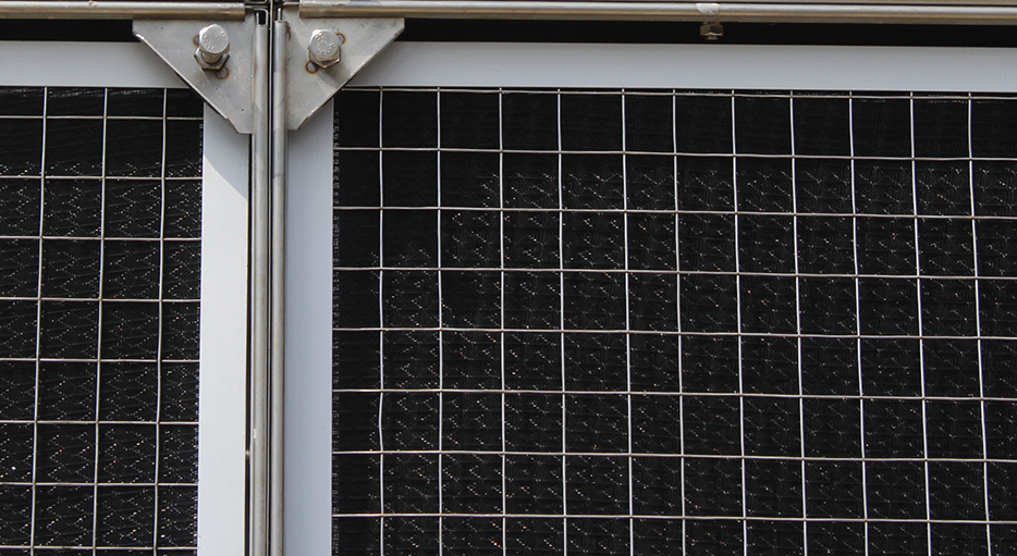 外部擋沙網(wǎng)結(jié)構(gòu)，單體模塊比南方更小。