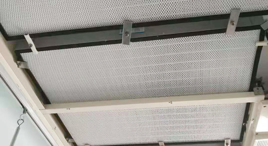 白血病病房空氣防疫(無隔板高效頂端送風(fēng))安裝之中